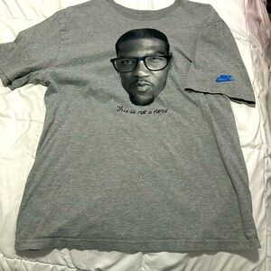 Nike grey shirt size Large